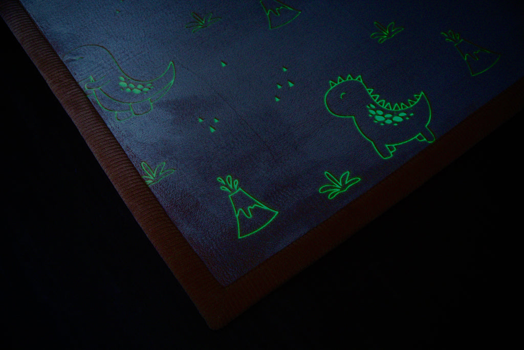 Hakuna Matte Çocuk Oyun Matı Glow-in-the-dark 170 x 120 x 2.5 cm - Dino